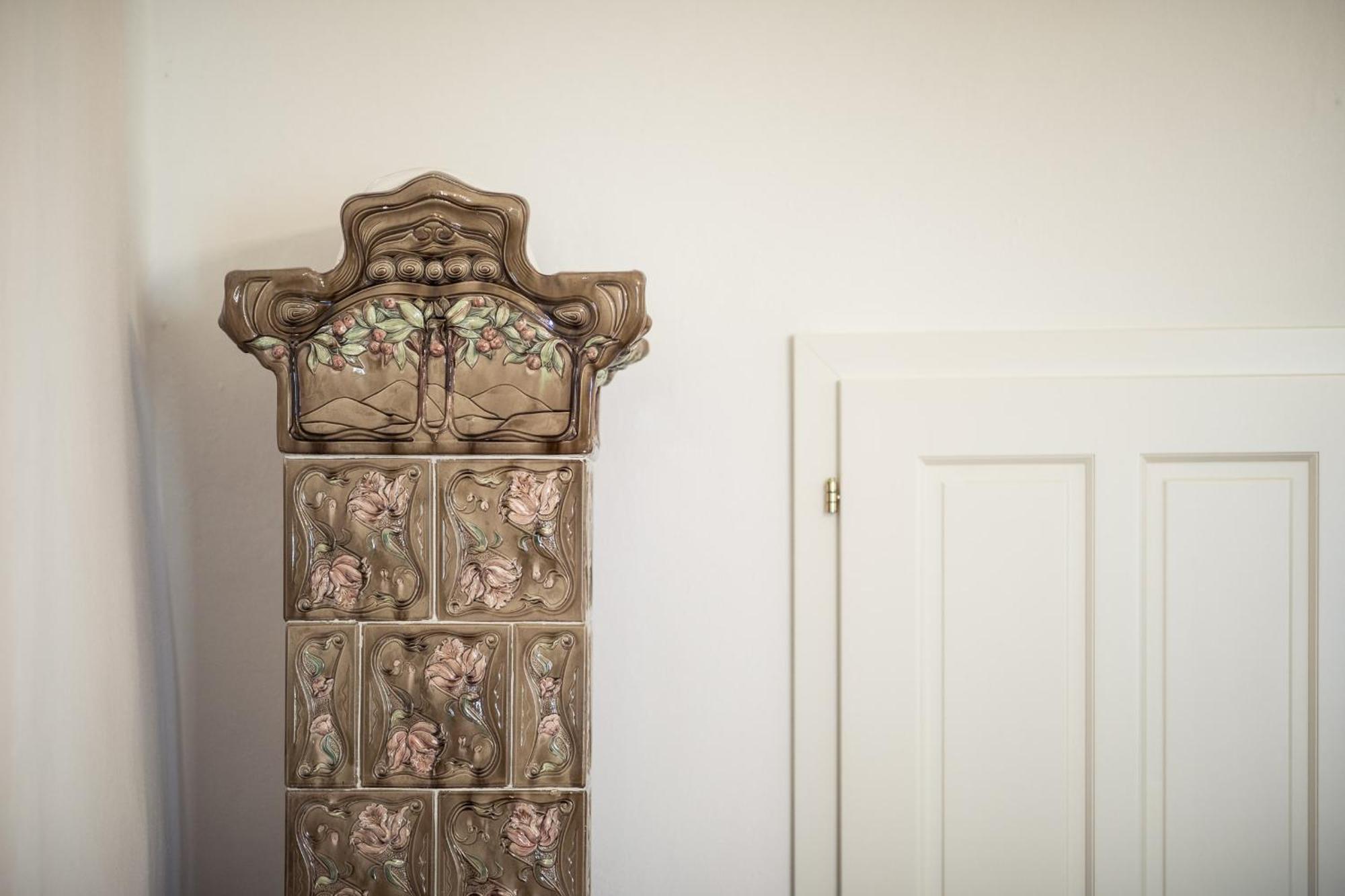 Romantik Hotel Jagdhof Caldaro Luaran gambar