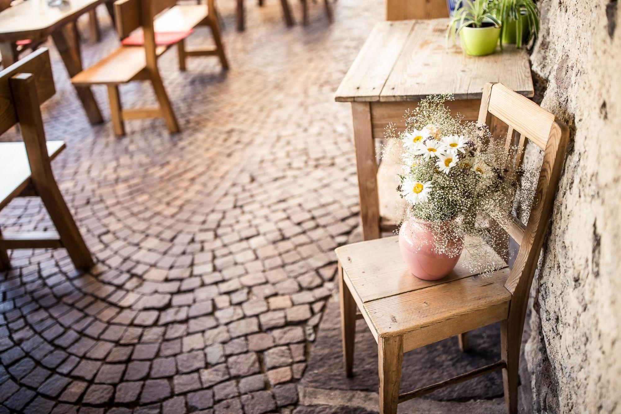 Romantik Hotel Jagdhof Caldaro Luaran gambar