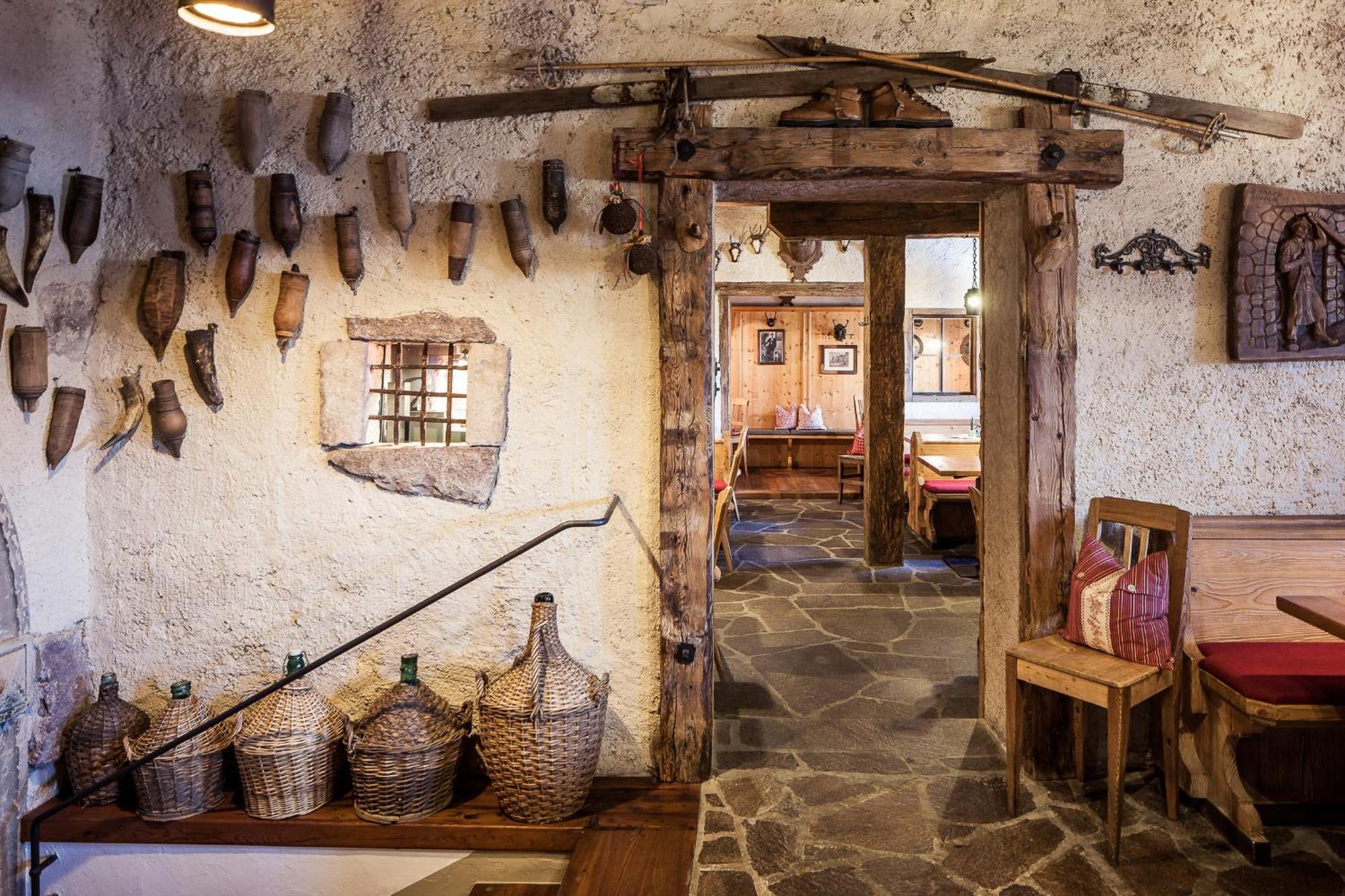 Romantik Hotel Jagdhof Caldaro Luaran gambar