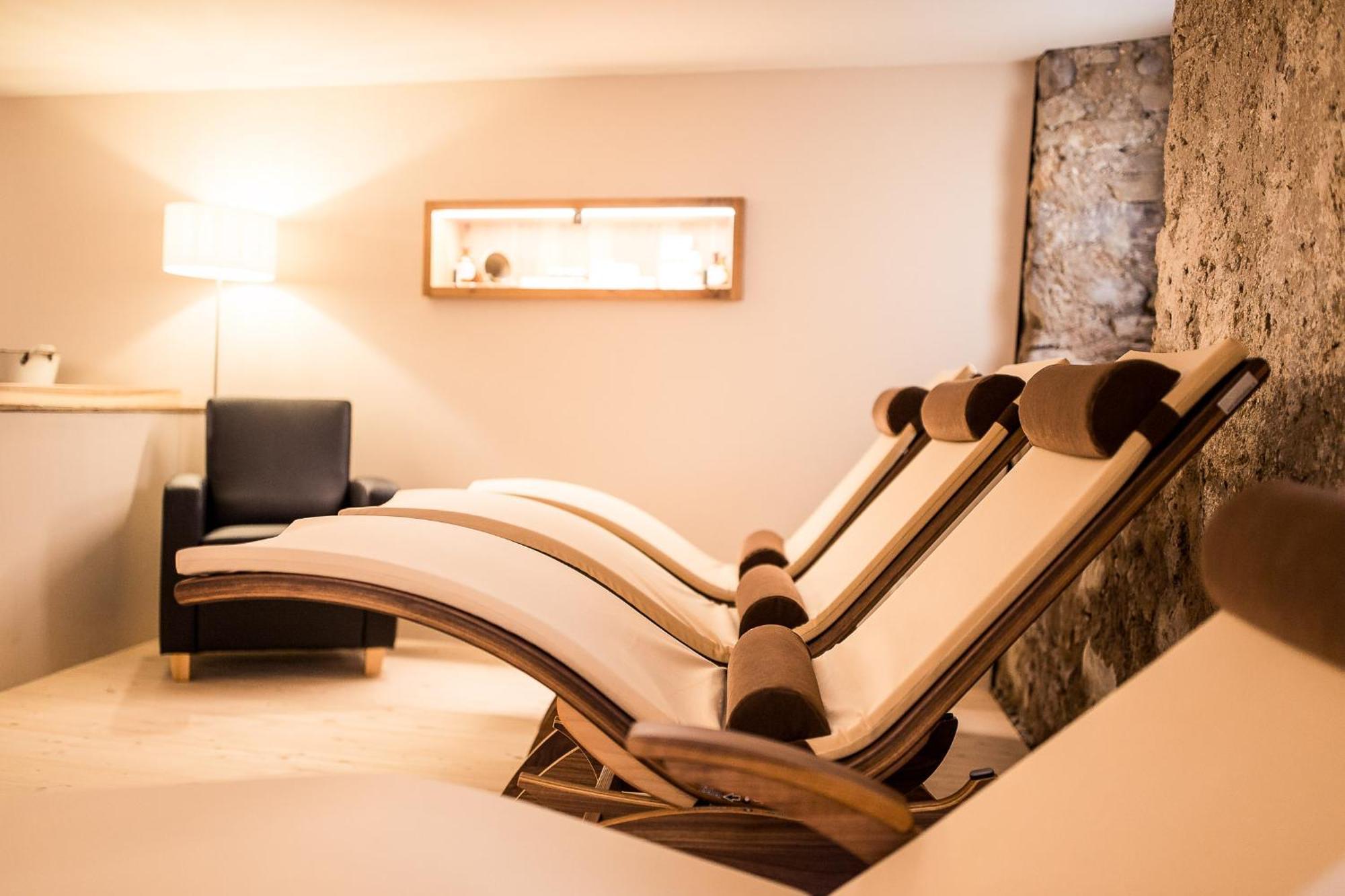 Romantik Hotel Jagdhof Caldaro Luaran gambar