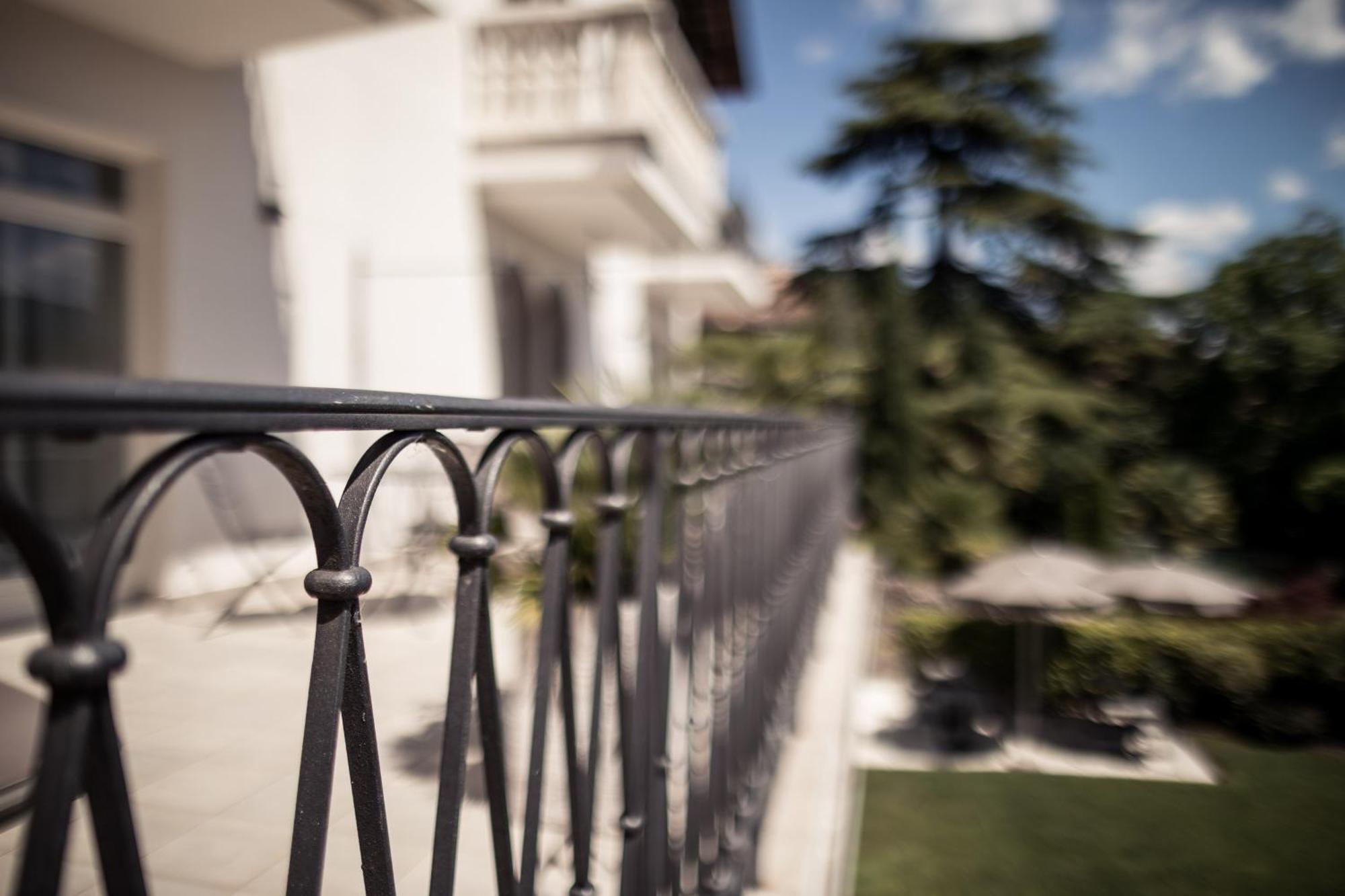 Romantik Hotel Jagdhof Caldaro Luaran gambar