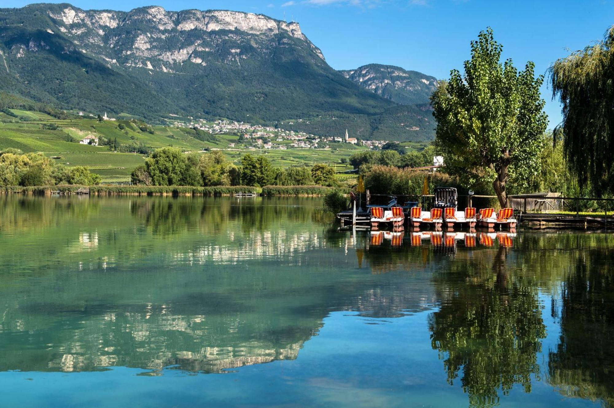 Romantik Hotel Jagdhof Caldaro Luaran gambar
