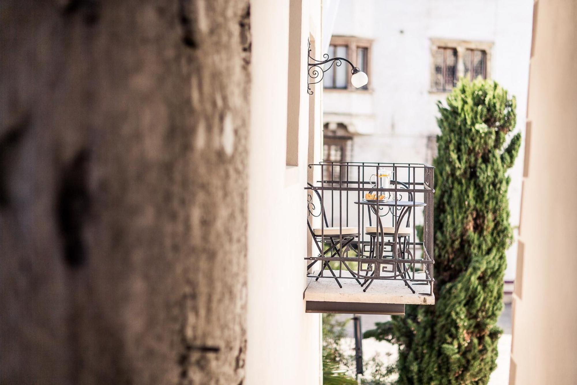 Romantik Hotel Jagdhof Caldaro Luaran gambar