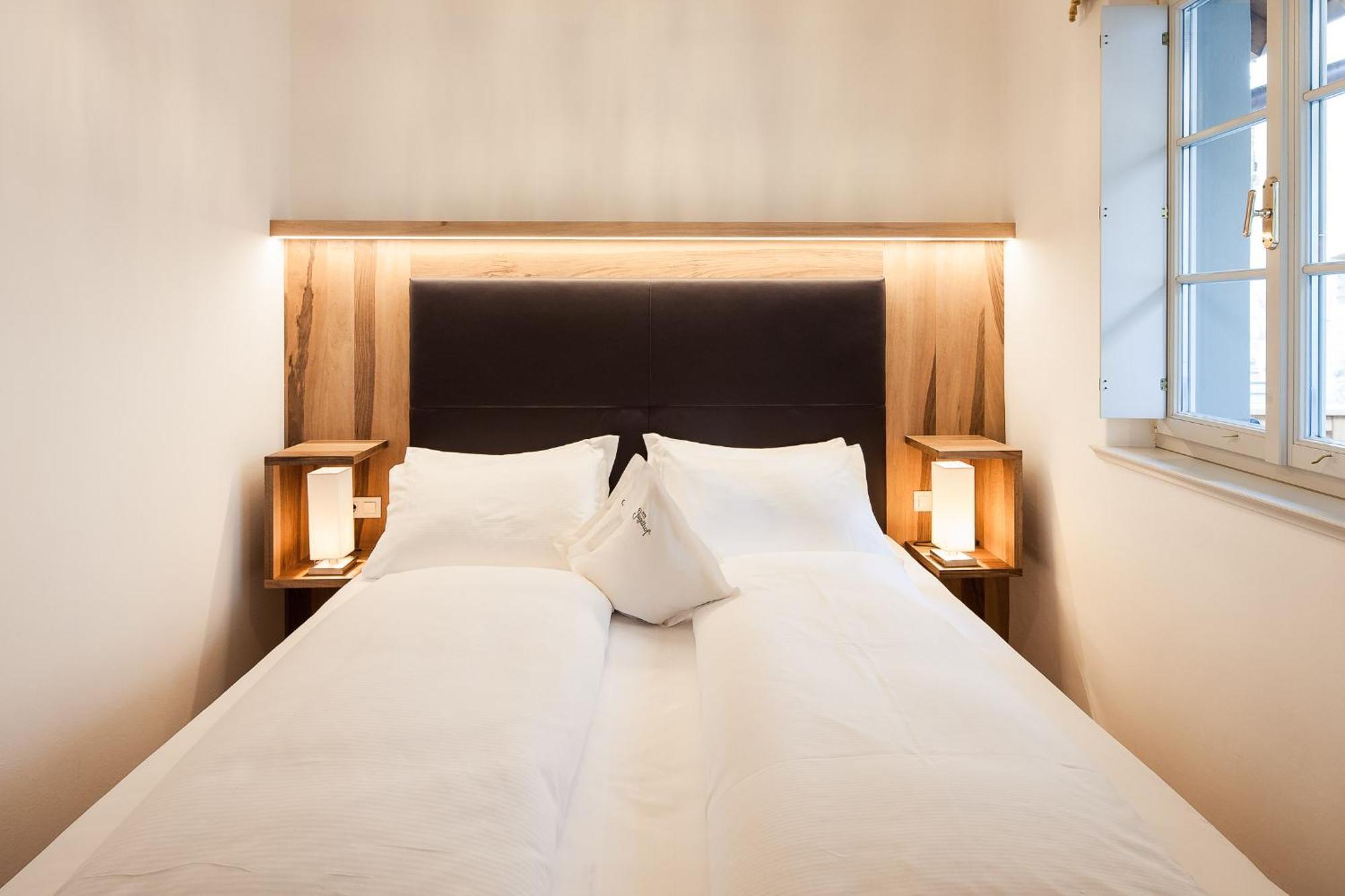Romantik Hotel Jagdhof Caldaro Luaran gambar