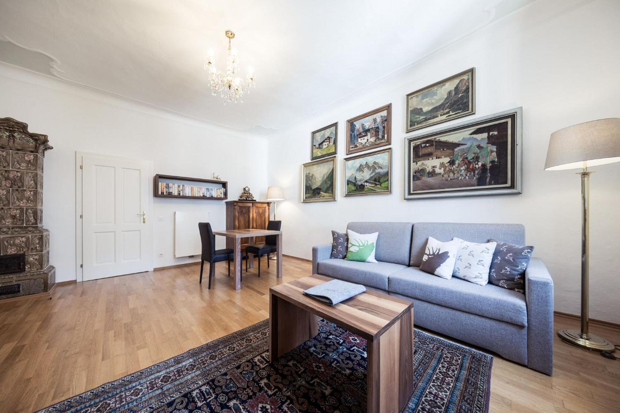 Romantik Hotel Jagdhof Caldaro Luaran gambar