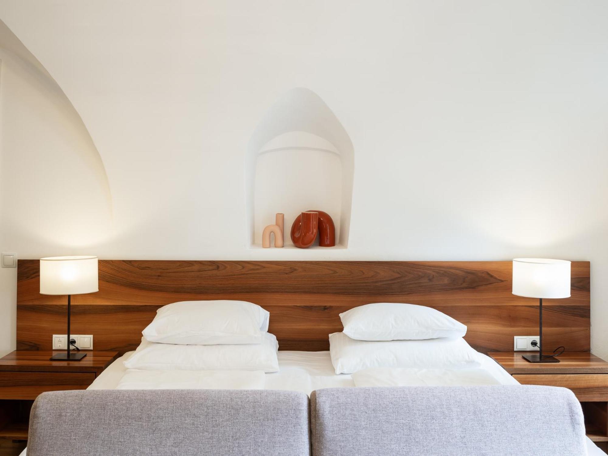 Romantik Hotel Jagdhof Caldaro Luaran gambar